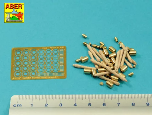 Aber Models 1:16 German Stielhandgranate 24 –set of 15 pcs. Metal and wood parts