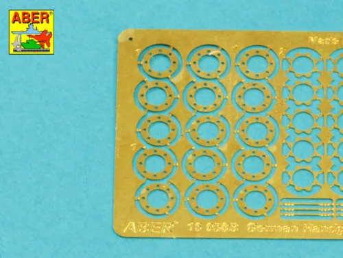 Aber Models 1:16 German Stielhandgranate 24 –set of 15 pcs. Metal and wood parts