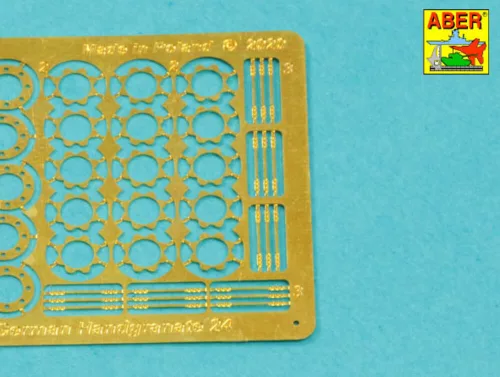 Aber Models 1:16 German Stielhandgranate 24 –set of 15 pcs. Metal and wood parts