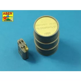   Aber Models 1:16 German 200L Jerry Can closings & 200L fuel drum covers (choice A)