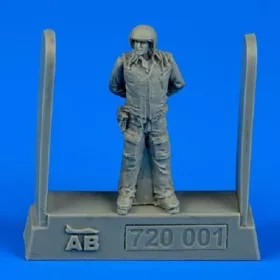 Aerobonus 1:72 Soviet air force fighter pilot