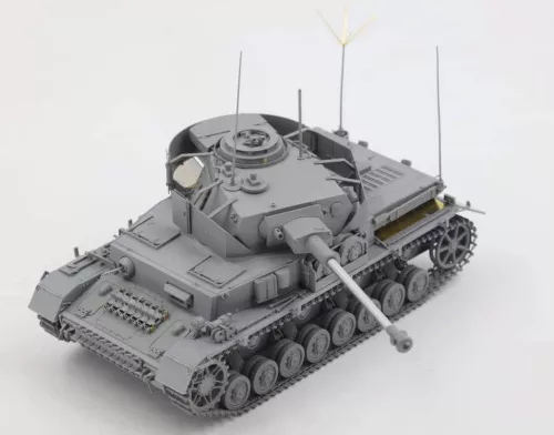 Border Model 1:35 Pz.Beob.Wg.IV Ausf.J w/Commander&Infantry