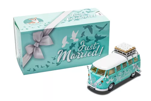 Corgi 1:43 Volkswagen Campervan Just Married