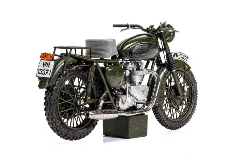 Corgi 1:12 The Great Escape - Triumph TR6 Trophy (Weathered)