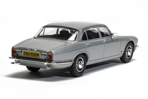 Corgi 1:43 Screen Stars - Ford Capri Mk2 2.0S Diamond White, Jaguar XJ6 Series 2 Silver