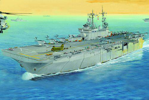 Hobbyboss 1:700 USS Wasp LHD-1