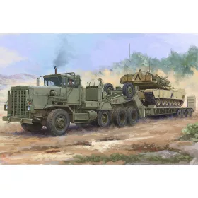 Hobby Boss 1:35 M911 C-HET w/Talbert 64T Trailer