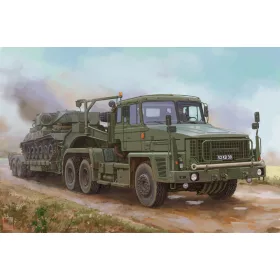   Hobby Boss 1:35 Scammell Commander with 62 tonne Crane Fruehauf semi-trailer