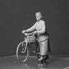Masterbox 1:35 Frau Müller. Woman & Women's Bicycle, Europe, WWII Era