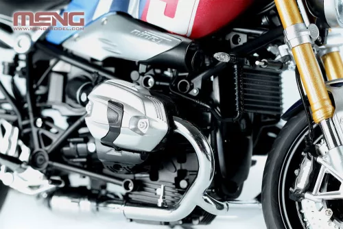 MENG-Model 1:9 BMW R nineT Option 719 Mars Red/CosmicBlue (Pre-colored Edition)