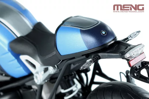 MENG-Model 1:9 BMW R nineT Option 719 Mars Red/CosmicBlue (Pre-colored Edition)