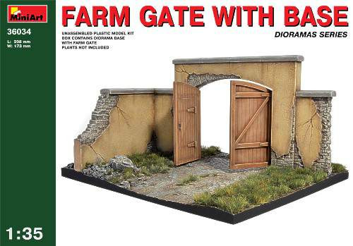 Miniart 1:35 - Farm Gate with Base
