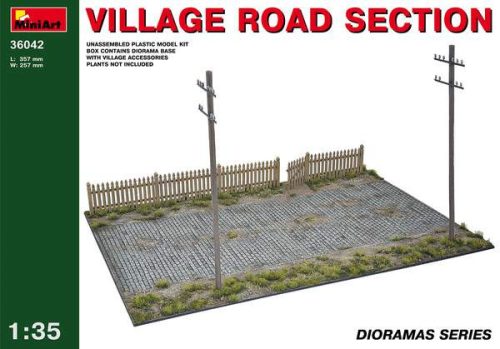 Miniart 1:35 Village Road section