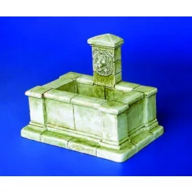 Plus model 1:35 Brunnen Eckig