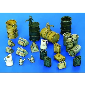 Plus model 1:48 Deutsches Equipment WWII Tanklager Zubehör