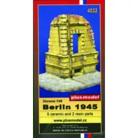 Plus model 1:48 Berlln 1945