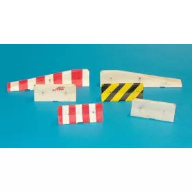 Plus model 1:48 Straßensperren - kurz