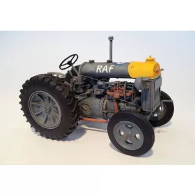 Plus model 1:35 Fordson N-big