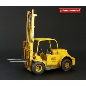 Plus model 1:35 American forklift