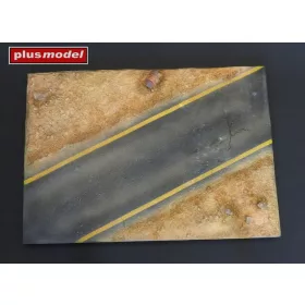 Plus model 1:35 Display base – Road in the desert
