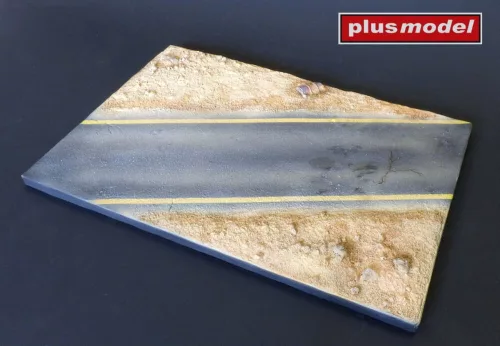 Plus model 1:35 Display base – Road in the desert