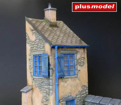 Plus model 1:35 French house
