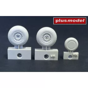 Plus model 1:48 B-26 Marauder wheels early diamond tread