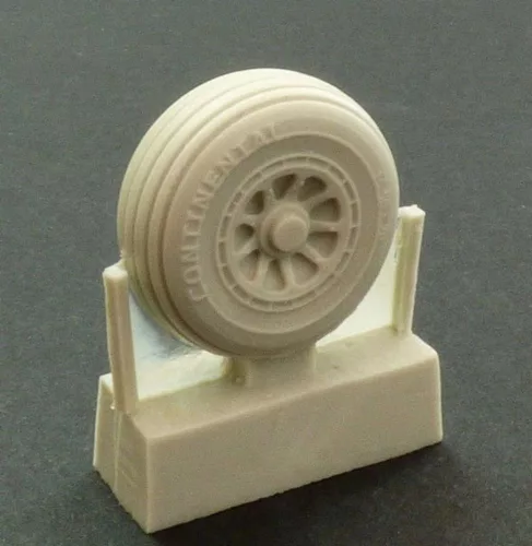Plus model 1:72 C-119 Boxcar wheels early version