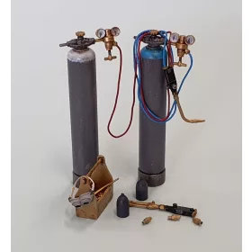Plus model 1:35 German welding kit WWII