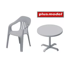 Plus model 1:35 Plastic chairs and table