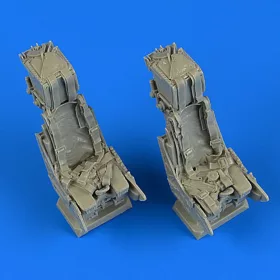   Quickboost 1:32 Panavia Tornado ejection seats with safety belts for Revell
