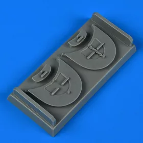 Quickboost 1:32 P-40 Warhawk FOD covers