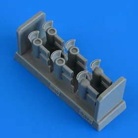 Quickboost 1:32 Hawker Hurricane Mk. IIb late exhaust REVELL