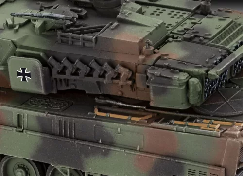 Revell 1:72 Leopard 2 A7V