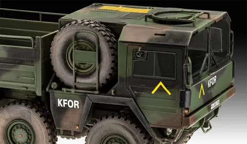 Revell 1:35 MAN 10t milgl truck 8x8