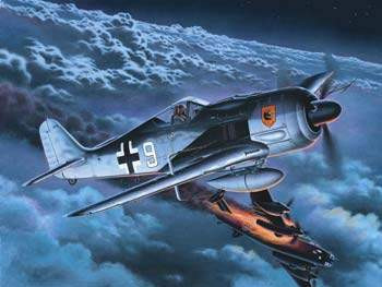 Revell 1:72 Focke Wulf Fw 190 A-8:R-11 4165 repülő makett