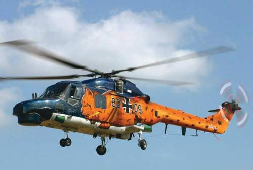 Revell 1:32 Westland Lynx Mk.88/HAS.Mk.2 4652 helikopter makett