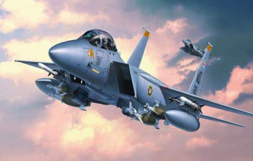 Revell 1:48 F-15E STRIKE EAGLE & Bombs