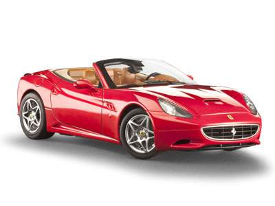 Revell 1:24 Ferrari California (Open Top) 7276 autó makett