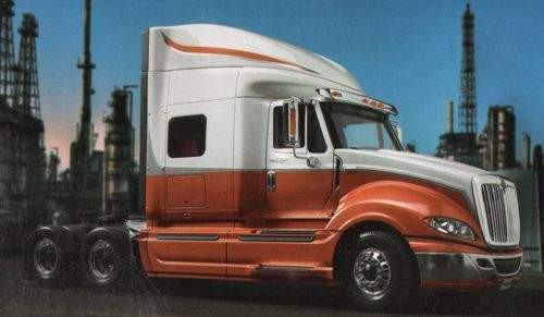 Revell 1:25 2011 International® ProStar®  7411 kamion makett