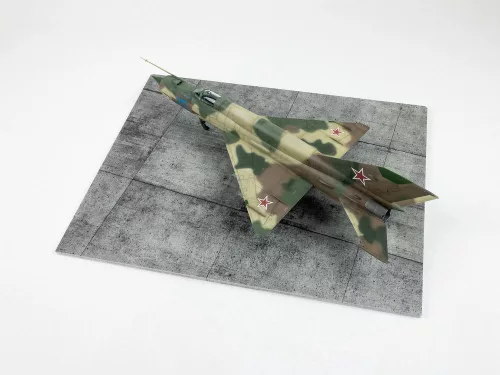 Red Fox Studio 1:48 Concrete Base Square Type 3 300x230mm (Universal)