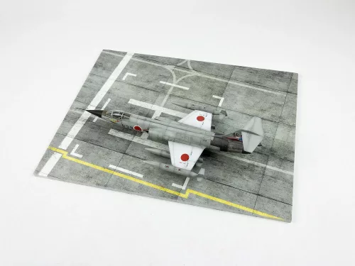 Red Fox Studio 1:72 Modern NATO Airfield Type 1 300x230mm (Universal)
