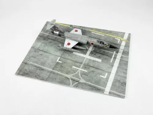 Red Fox Studio 1:72 Modern NATO Airfield Type 1 300x230mm (Universal)