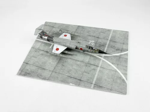 Red Fox Studio 1:72 Modern NATO Airfield Type 3 300x230mm (Universal)