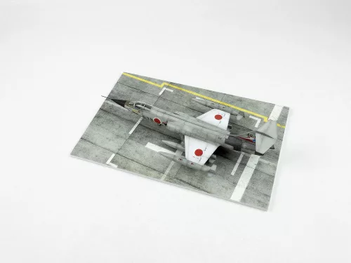 Red Fox Studio 1:72 Modern NATO Airfield Type 1 250x160mm (Universal)