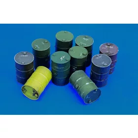 Royal Model 1:35 Small fuel barrels