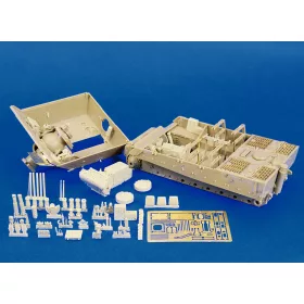 Royal Model 1:35 Sturmtiger interior details