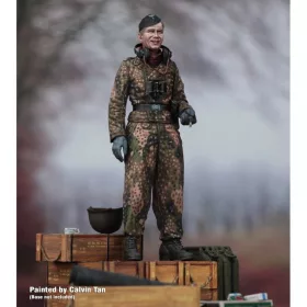 Royal Model 1:48 German tanker with cigaret - WWII