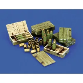   Royal Model 1:35 Italian 100/7 100mm Ammunition with wooden crates set-WWII