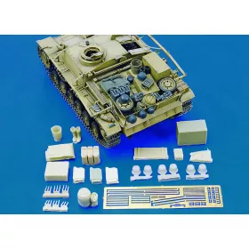 Royal Model 1:35 Stowage StuG G (Tamiya kit